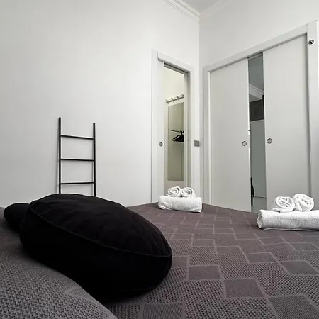 Vmaison Apartment Genoa